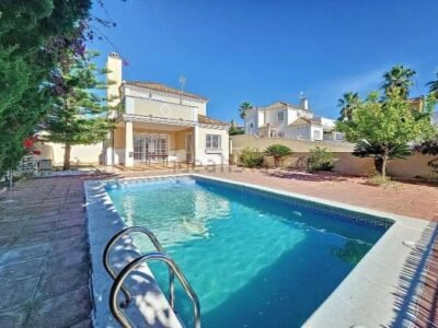 Chalet independiente en venta