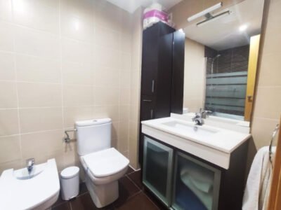 Departamento con cochera y baulera